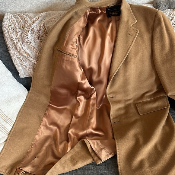 Vintage mens camel colored cashmere men’s overcoat (size medium/large) - Picture 2 of 6